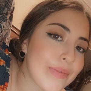 Meet your Posher, Deysi